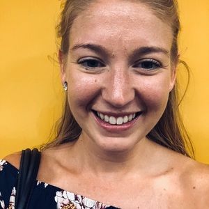 Meet your Posher, Nikki